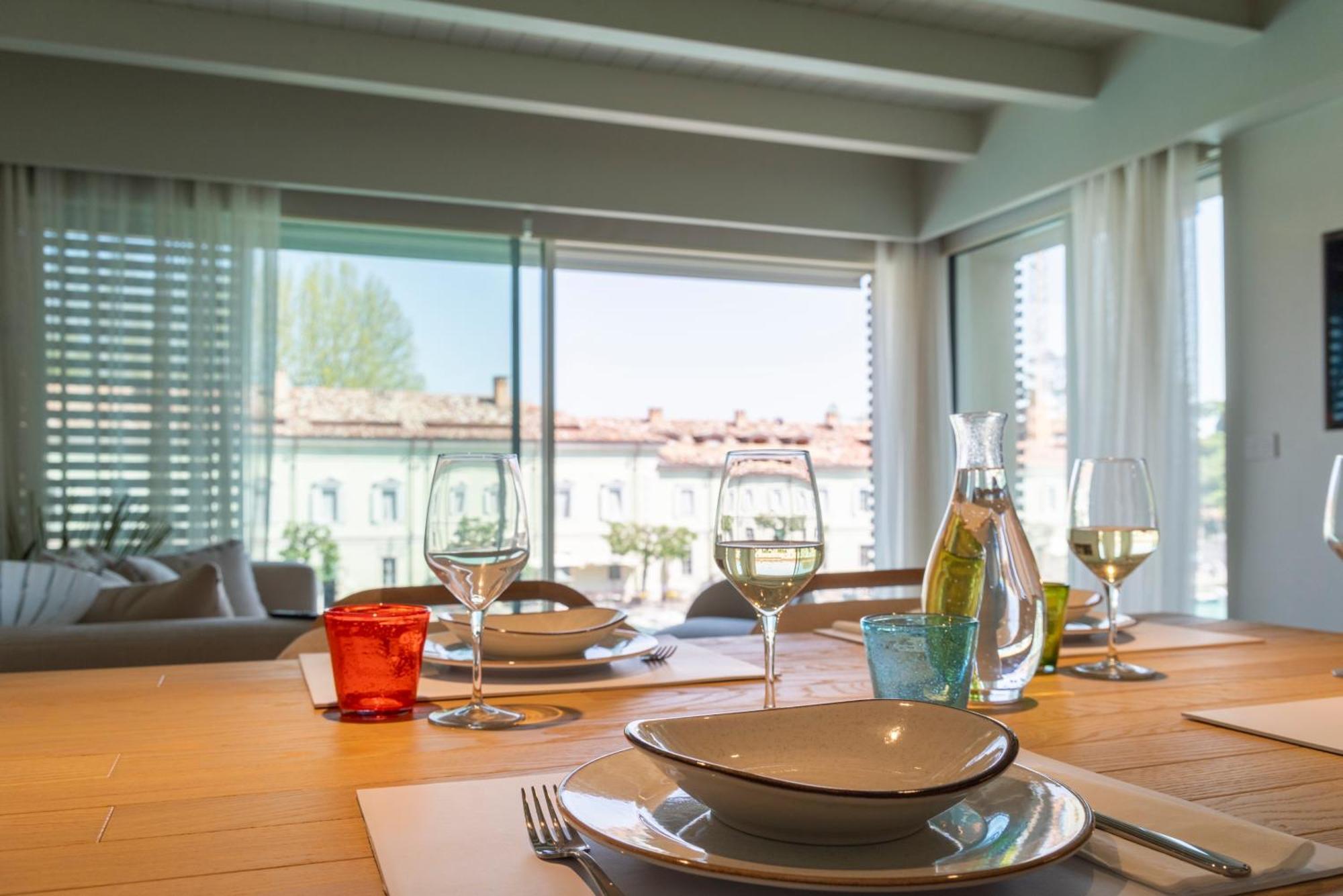 Palazzo Cordigero - Apartments Peschiera del Garda Eksteriør billede
