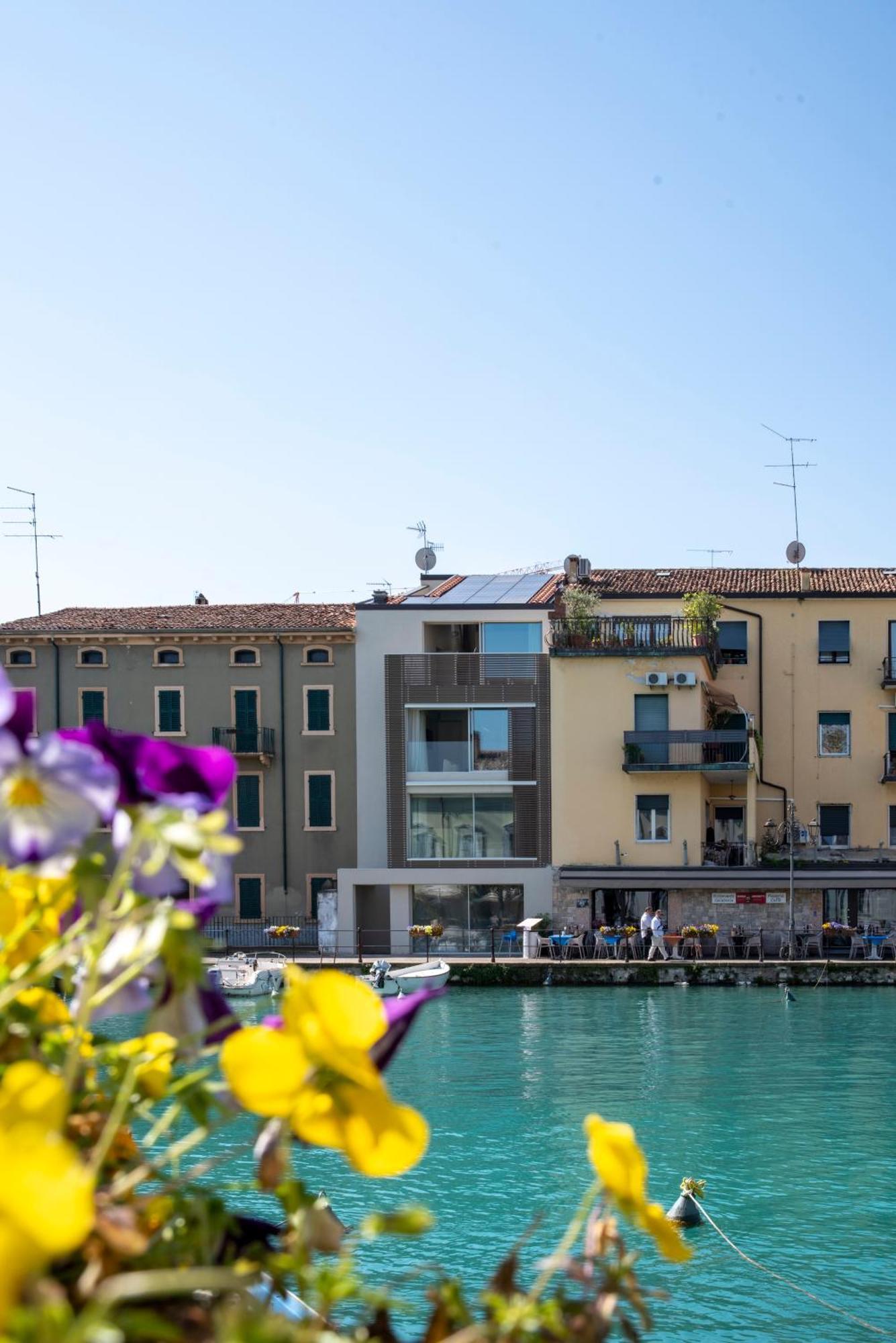 Palazzo Cordigero - Apartments Peschiera del Garda Eksteriør billede