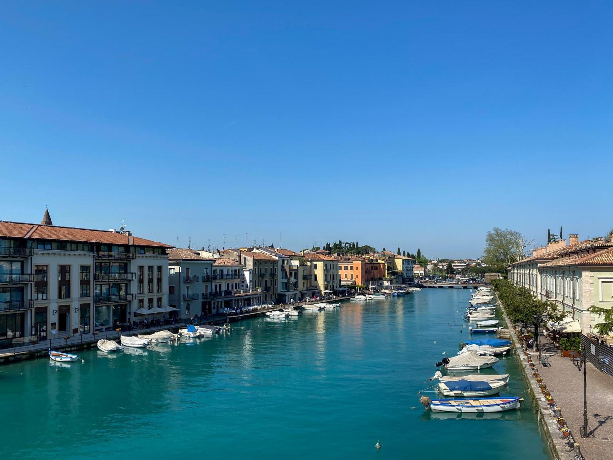 Palazzo Cordigero - Apartments Peschiera del Garda Eksteriør billede