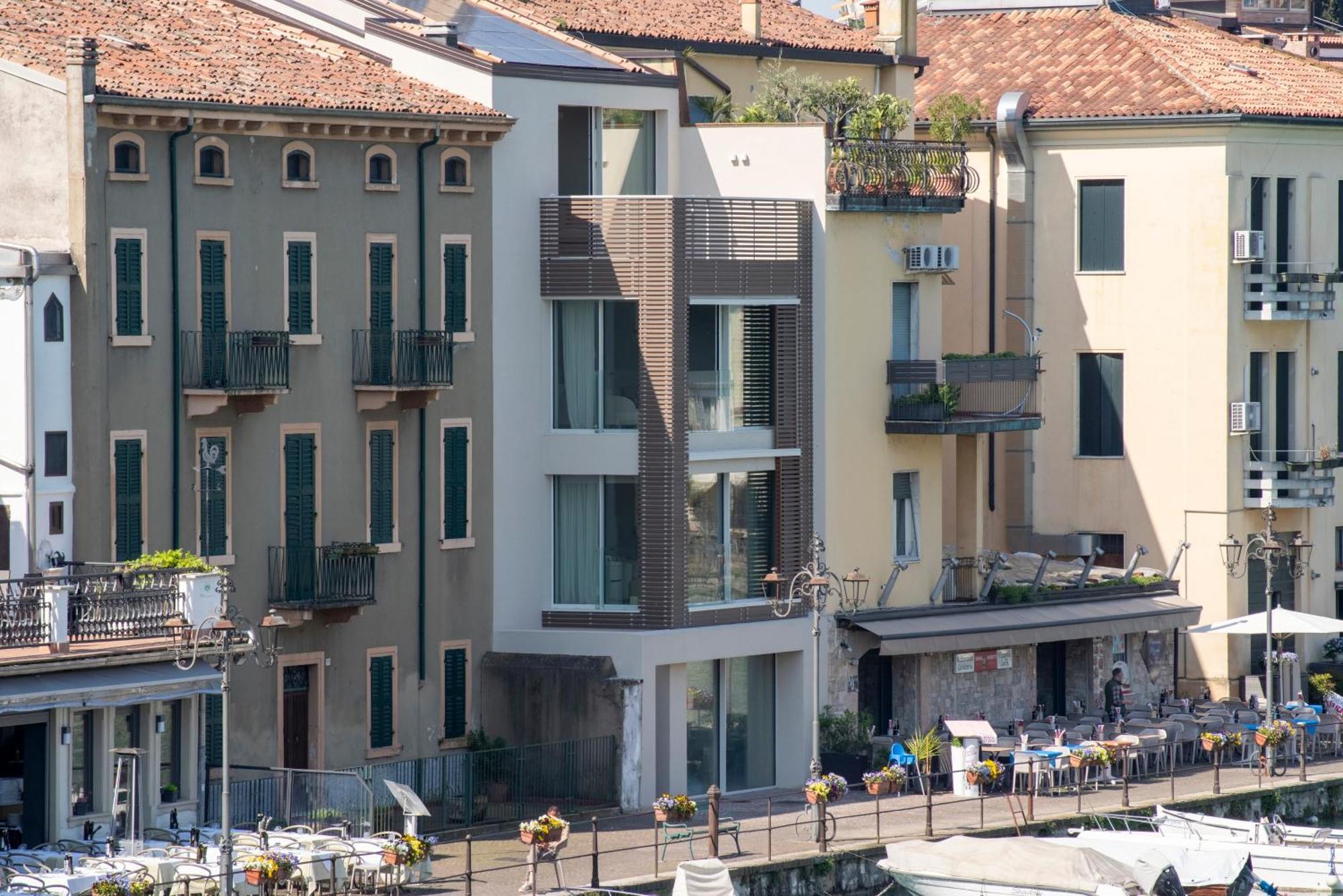 Palazzo Cordigero - Apartments Peschiera del Garda Eksteriør billede
