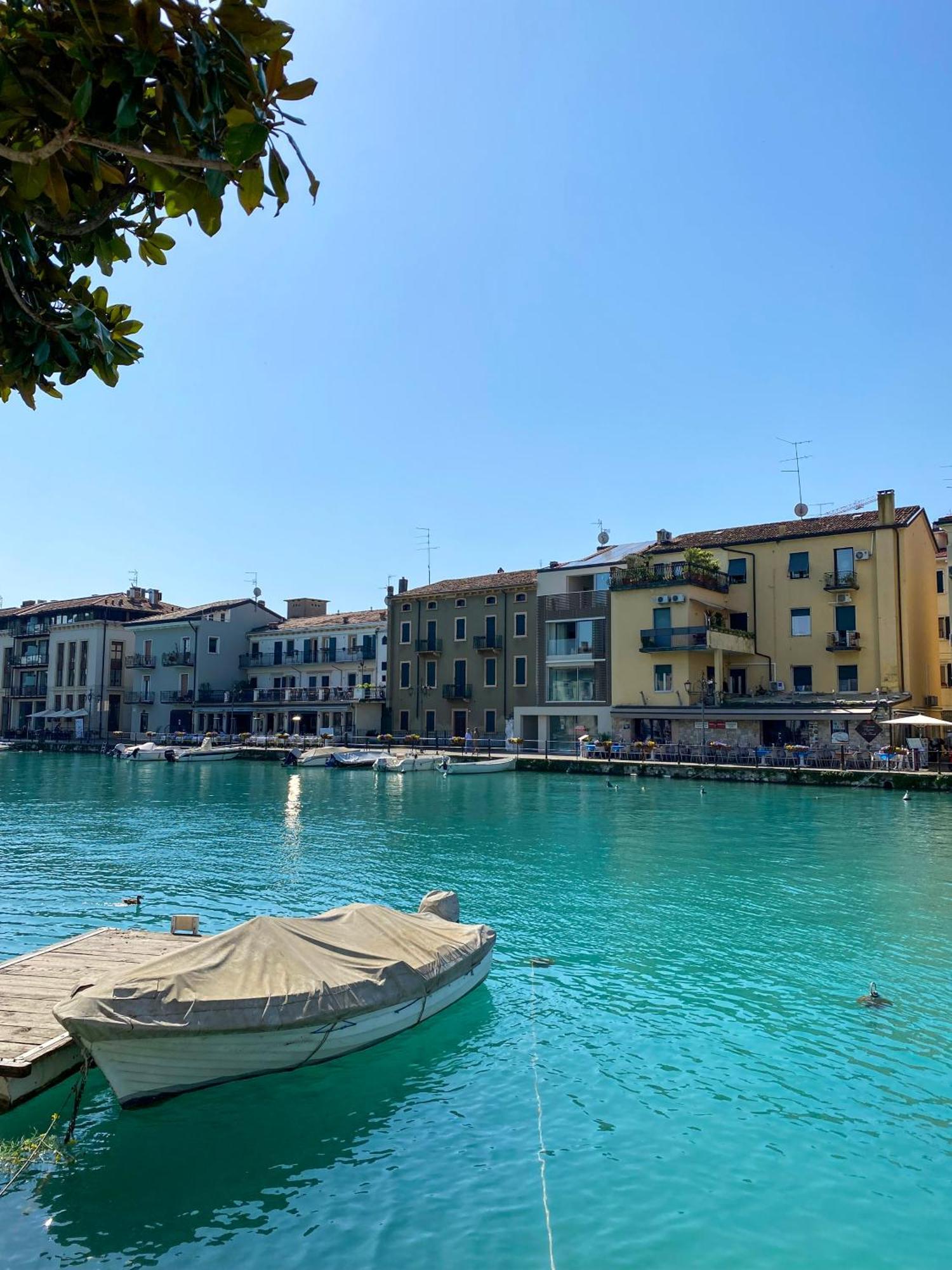 Palazzo Cordigero - Apartments Peschiera del Garda Eksteriør billede