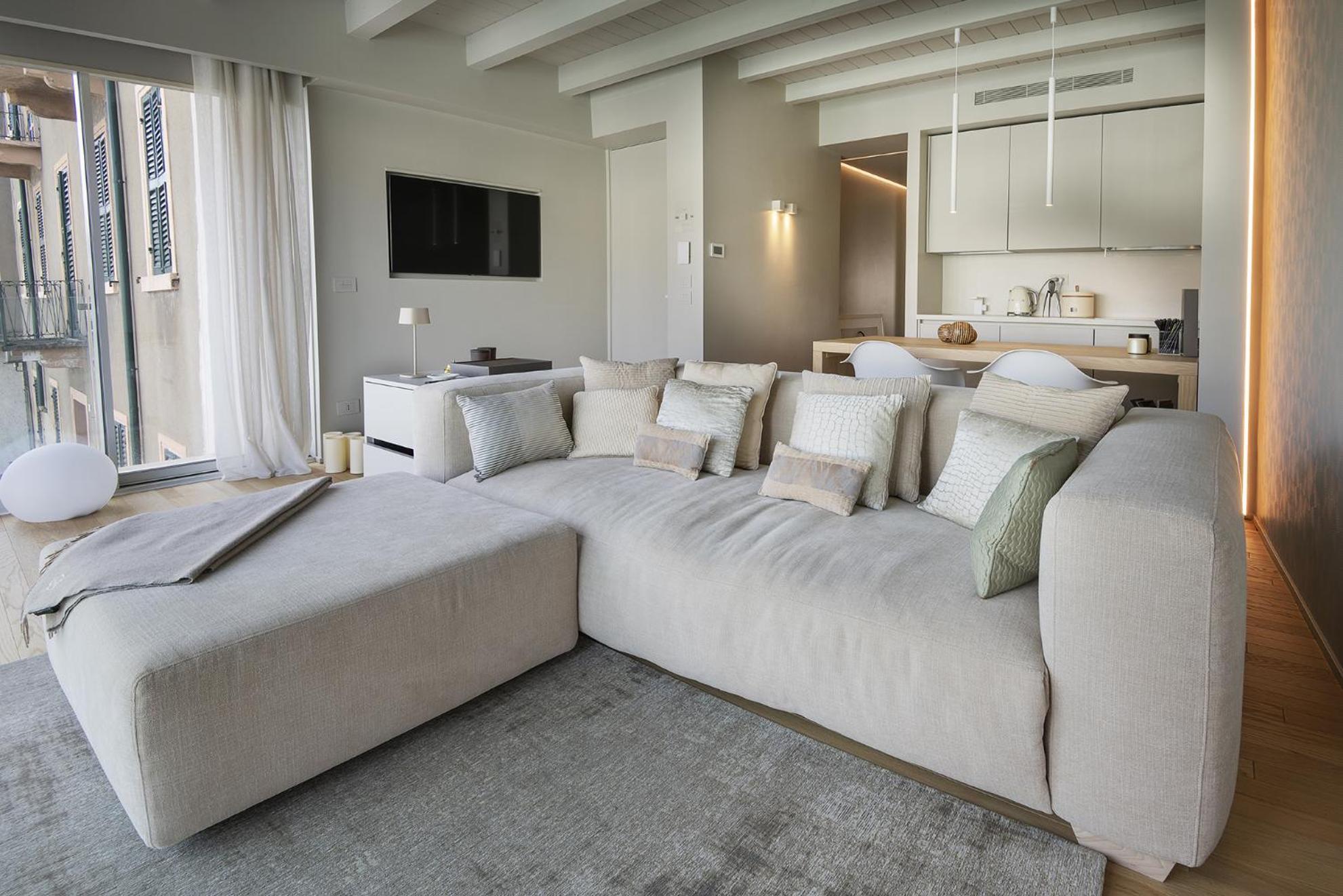 Palazzo Cordigero - Apartments Peschiera del Garda Eksteriør billede